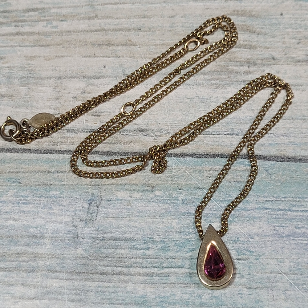 Avon Gold Necklace.
